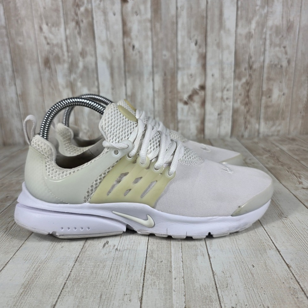 Nike‎ Air Presto Womens White Casual Athletic Shoes Sneakers Size